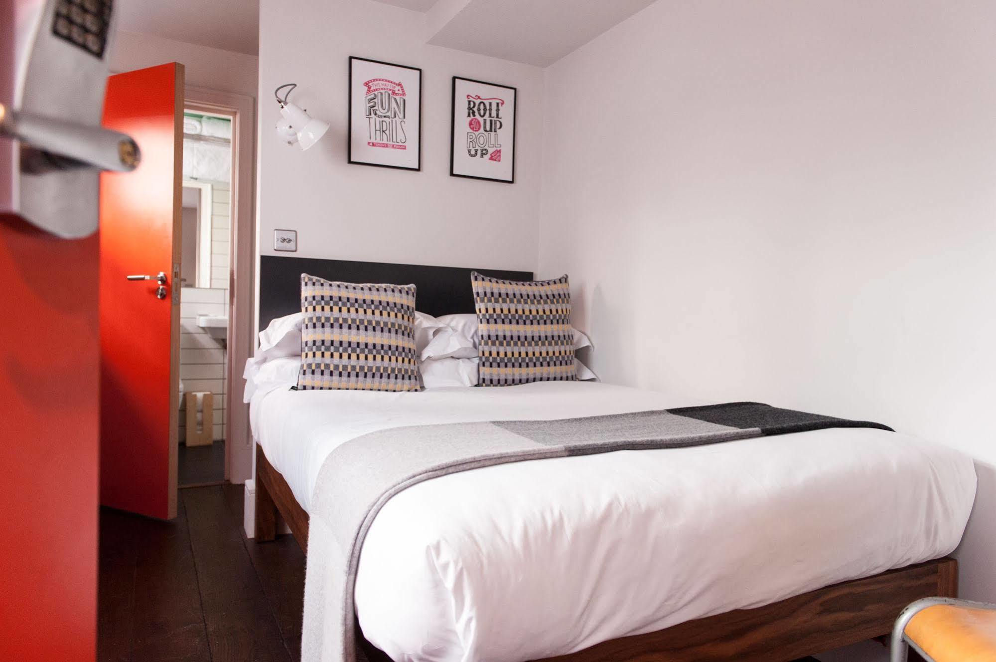 Oyo Fab Guest House Hove Exteriér fotografie